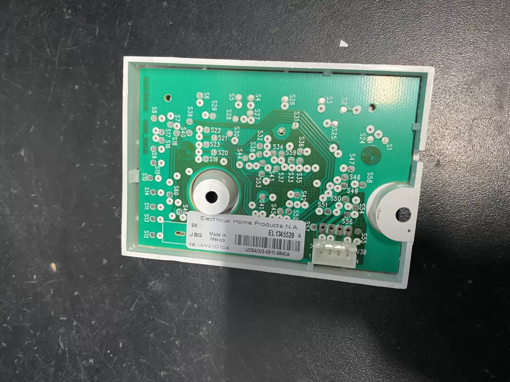 Electrolux EL1345529 A 1345529A Washer Control Board AZ22022 | BK904