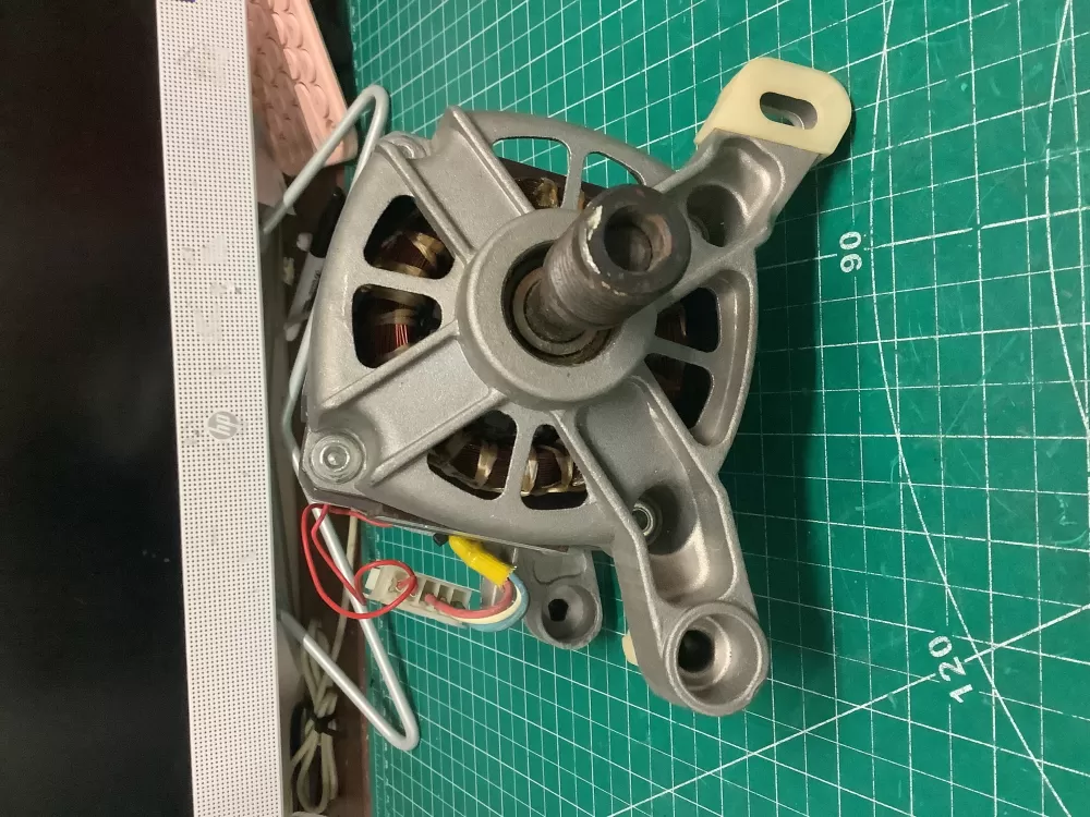 GE WMAA0305010000 Washer Motor AZ212035 | SLA346