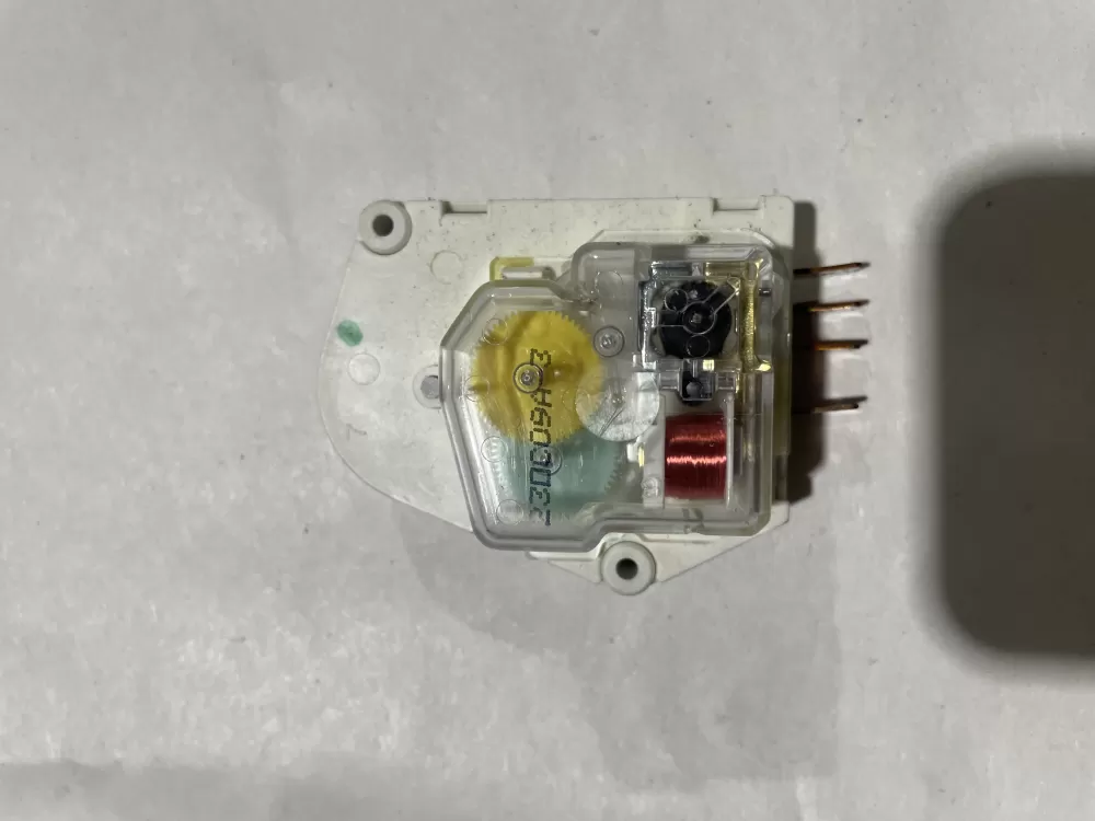 Admiral Jenn Air S-68233-3 Refrigerator Defrost Timer AZ146224 | KM2449