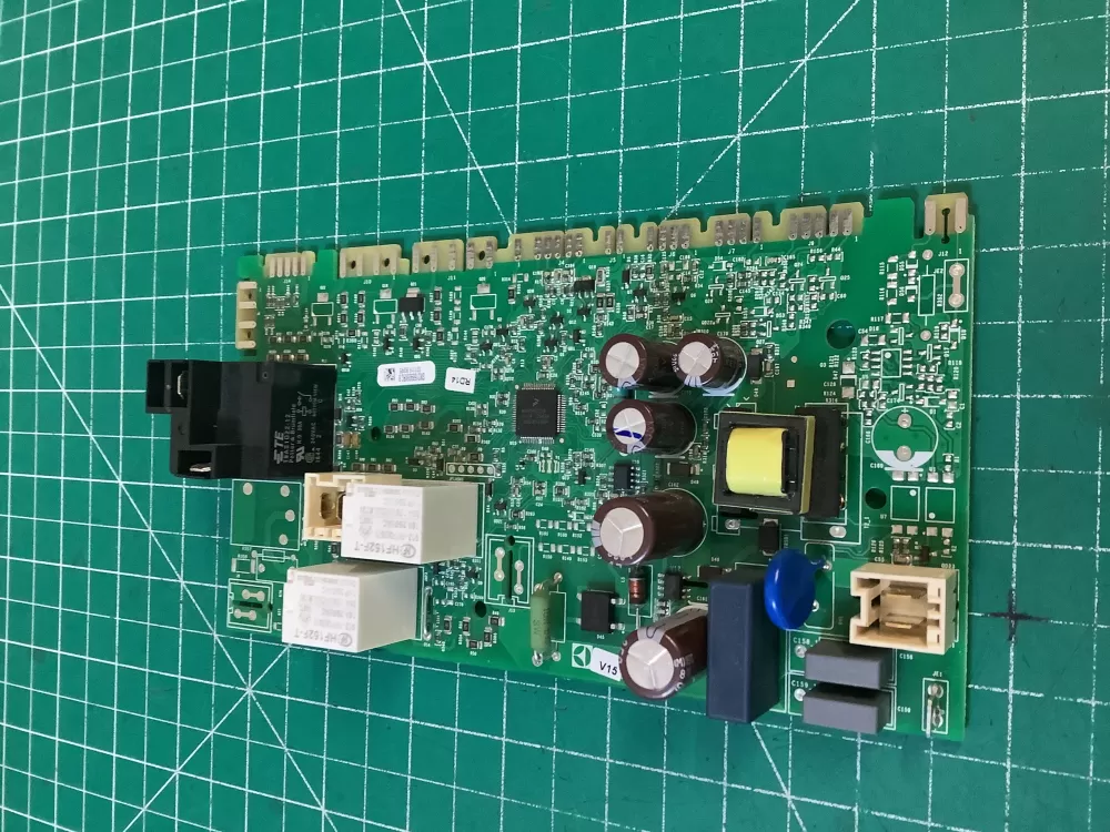 FRIGIDAIRE 916062741 5304513547 MAIN BOARD AZ217815 | NR1992