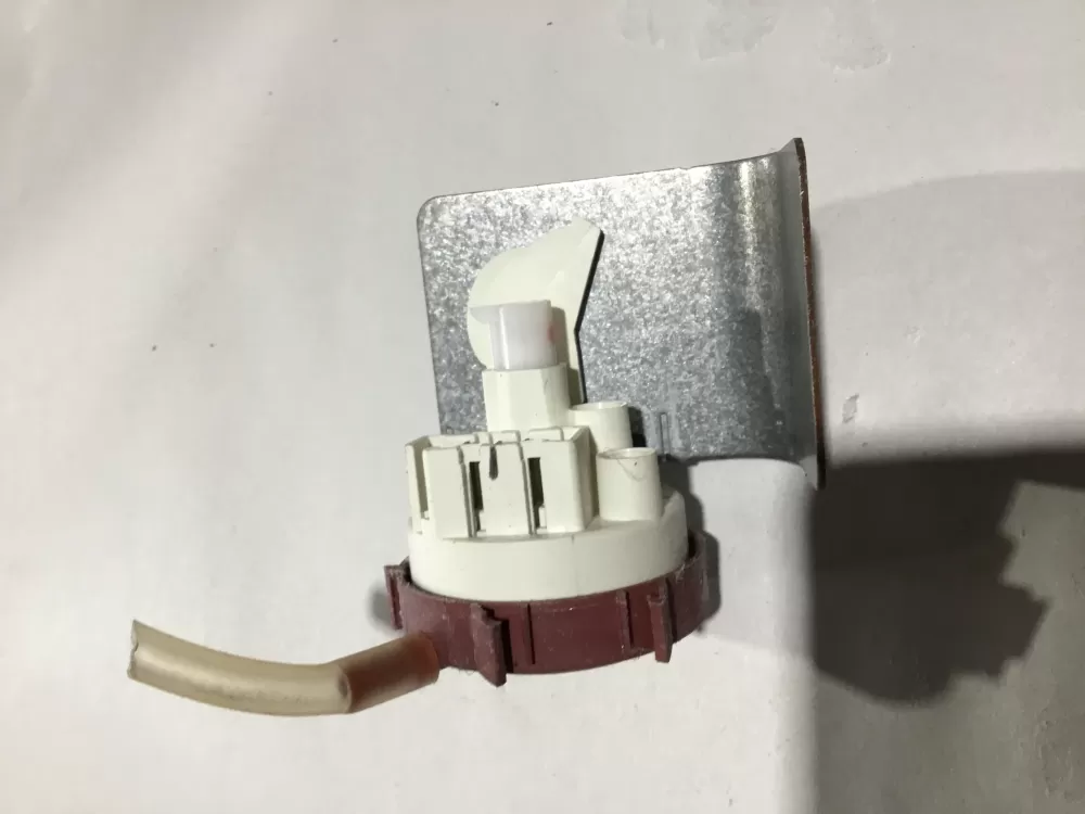GE Hotpoint WH12X10301 Washer Pressure Switch AZ102288 | Sl120