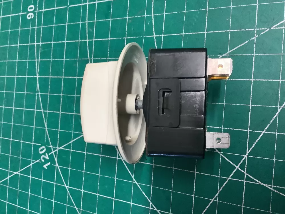 Electrolux AP6284789 316095500 Range Burner Switch AZ201507 | SL176