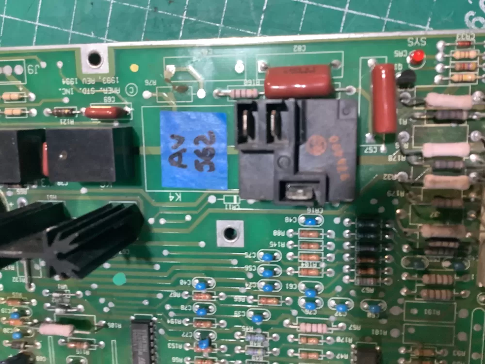 Trane 6400-0882-01 Furnace Control Board AZ230095 | ARV562