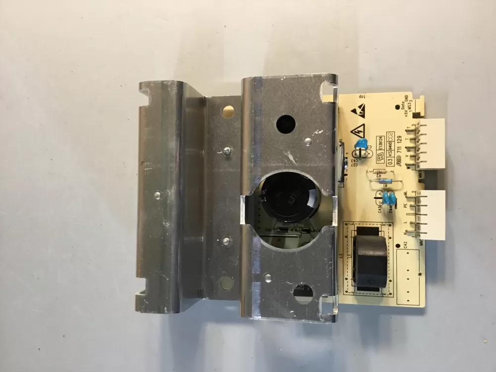 E139124 Washer Board - Control