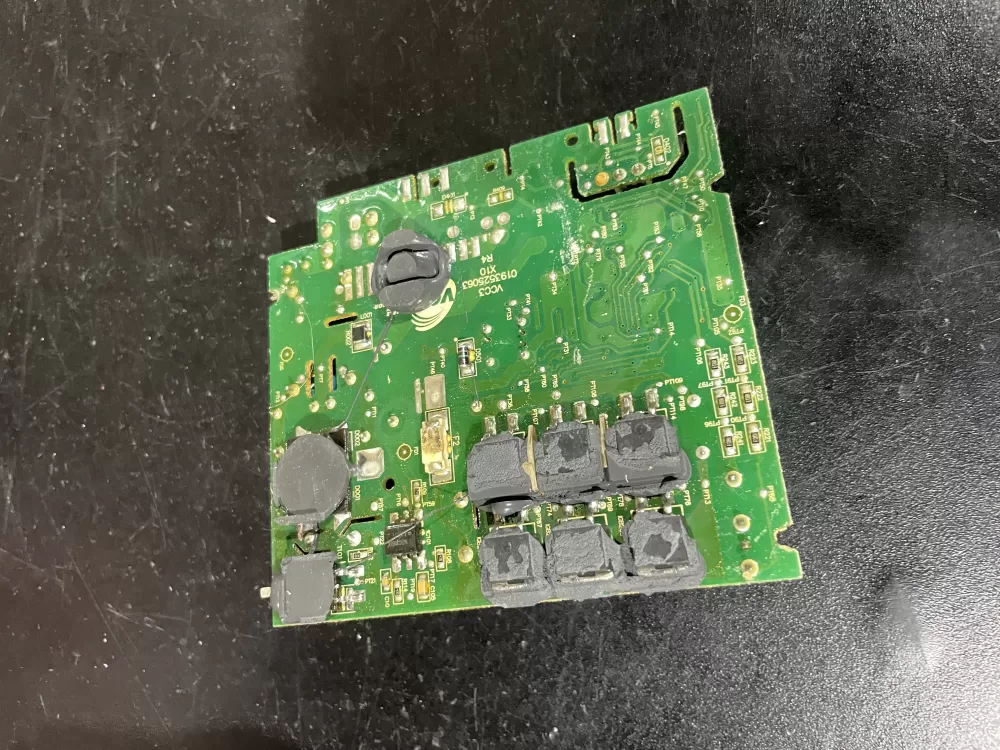 GE 219323004 Refrigerator Control Board Circuit AZ62725 | Wm1942