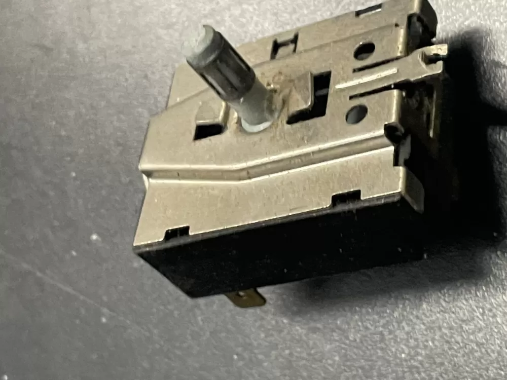 GE 212D1095P005 WE4M407 Dryer Selector Switch AZ10102 | 809