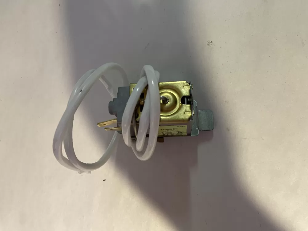 Westinghouse PS8769007 Thermostat Cold Control AZ197453 | KM2730