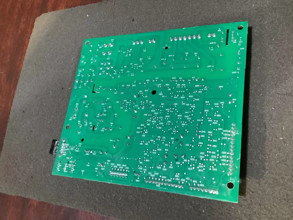 Frigidaire A16561204 Refrigerator Board AZ126599 | NR2292