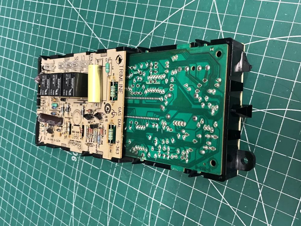 Frigidaire  316101102  AP2125570  316101102R  496230  823629  AH438697  EA438697  PS438697 Range Control Board