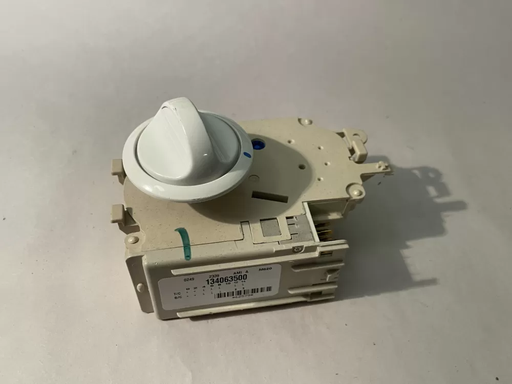 Frigidaire 134063500 M620 Washer Timer