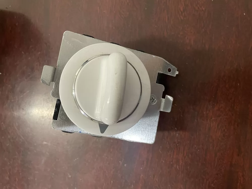 GE 572D520P021 WE4M271 Dryer Timer AZ52854 | KM1934