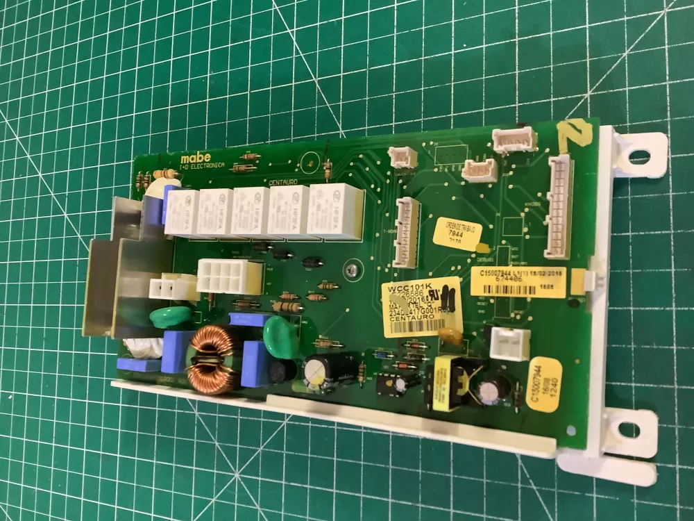 GE Hotpoint WCC101K Washer Control Board AZ192330 | NR550