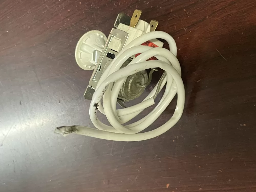 Frigidaire Kenmore 3ART5VC158 Refrigerator Control Board AZ93708 | Wm1224