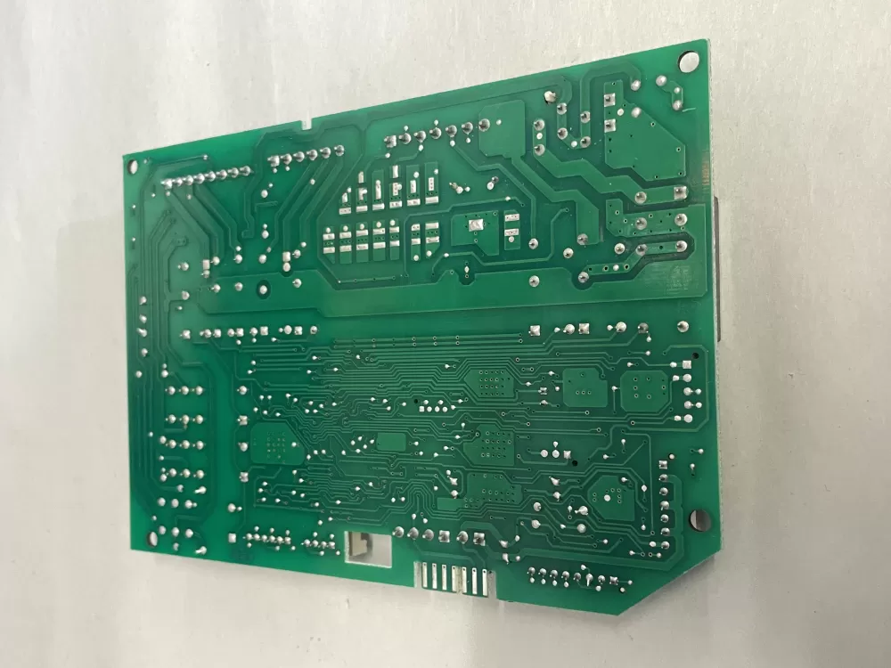 Whirlpool W10811363 W10854027 Refrigerator Control Board AZ214129 | Wm798