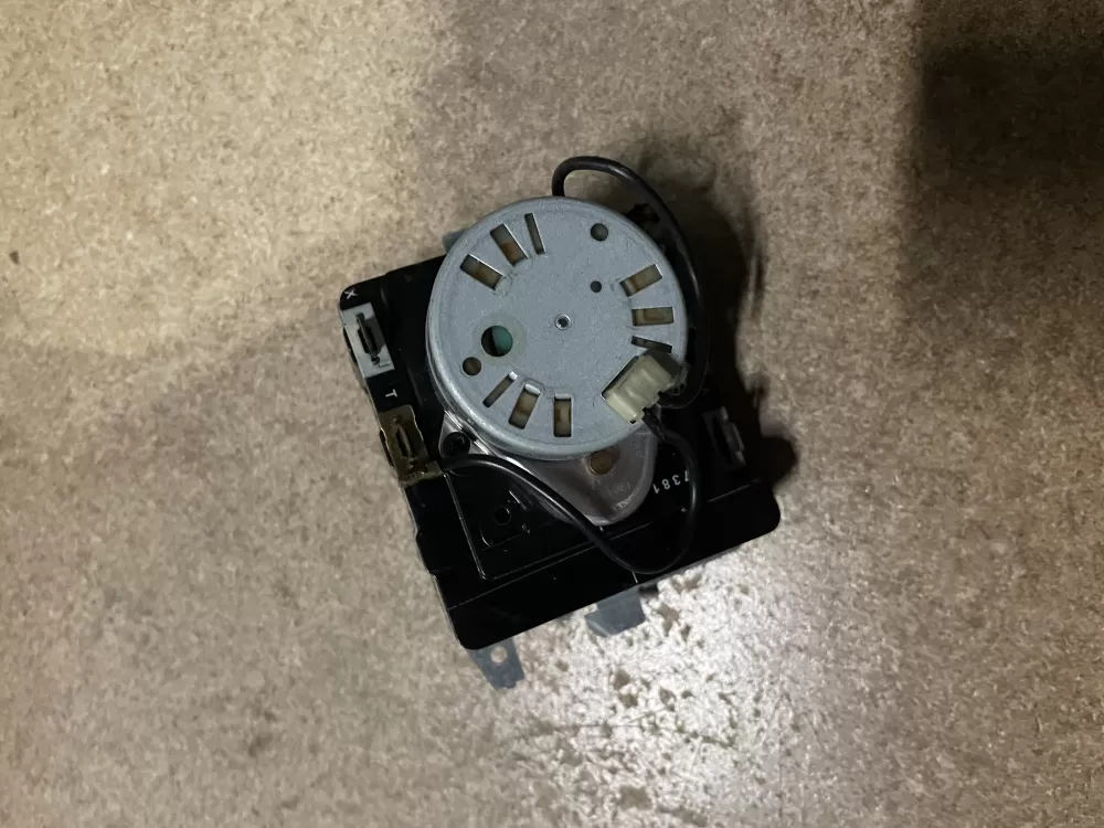 Hotpoint GE 212D1233P010 WE4M362 Dryer Timer AZ26540 | KM114