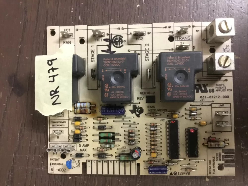 York Coleman 031-01212-000 Furnace Control Board AZ7114 | NR479