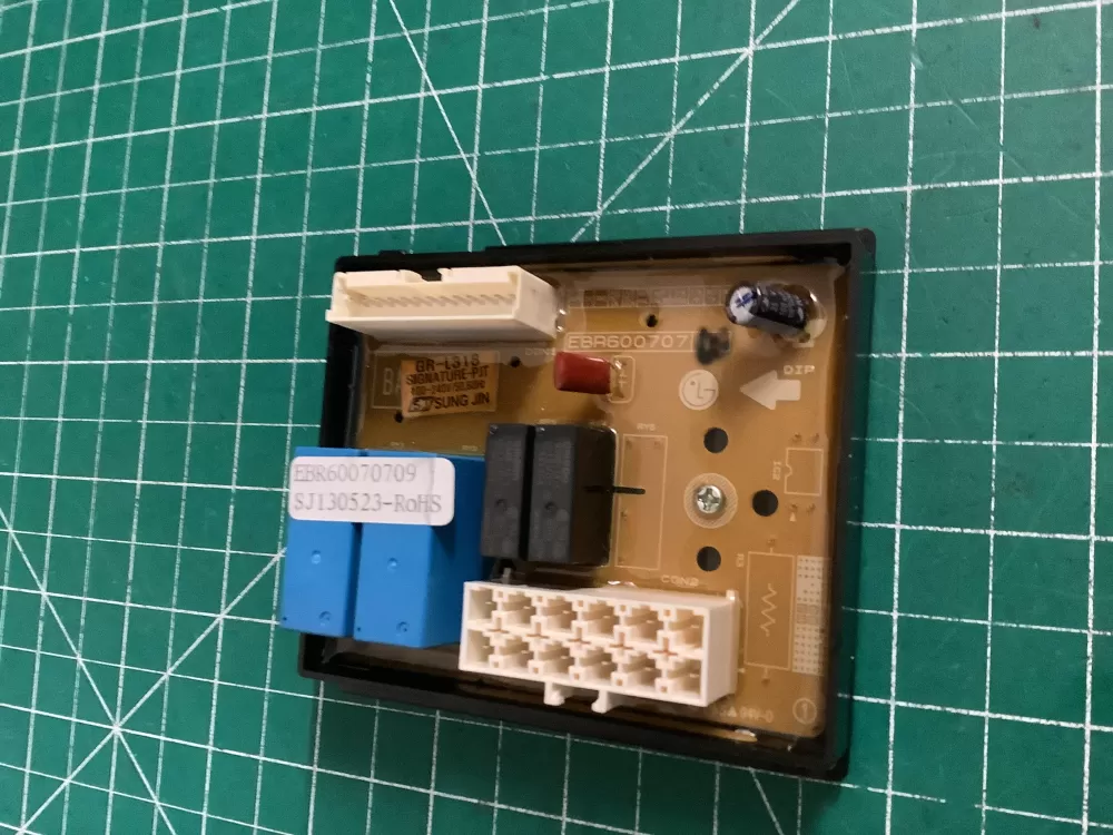Kenmore LG EBR60070709 Refrigerator Control Board AZ176724 | NR2637