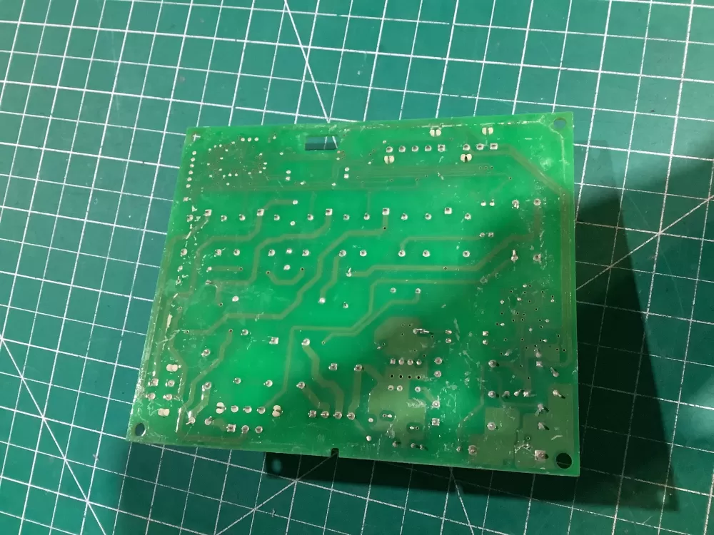 Whirlpool W10259855 W10156840 Refrigerator Control Board AZ165976 | NR2560