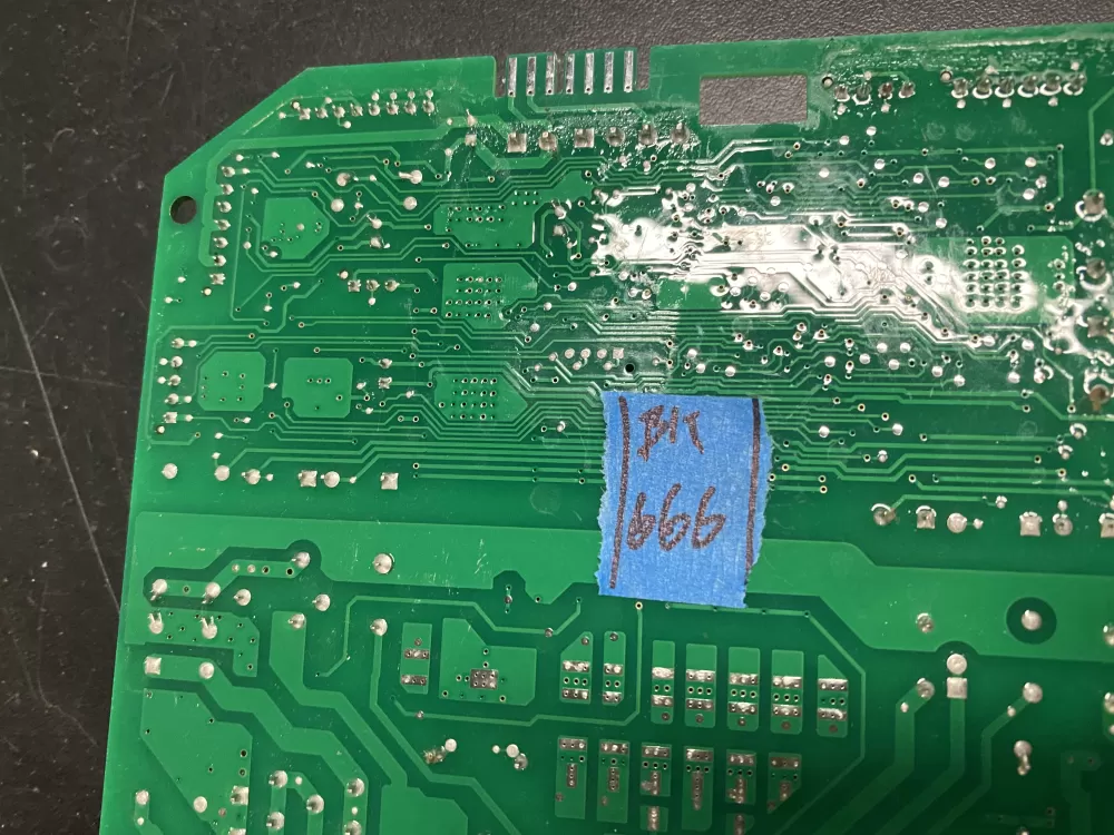 Whirlpool Maytag W11093037 W11093038 Refrigerator Control Board AZ15309 | BK666