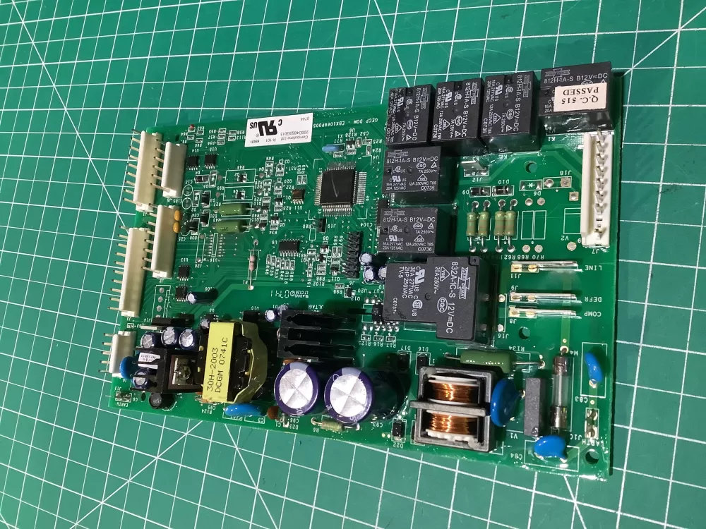 GE Hotpoint 200D4850G013 Refrigerator Control Board AZ137701 | NR2368