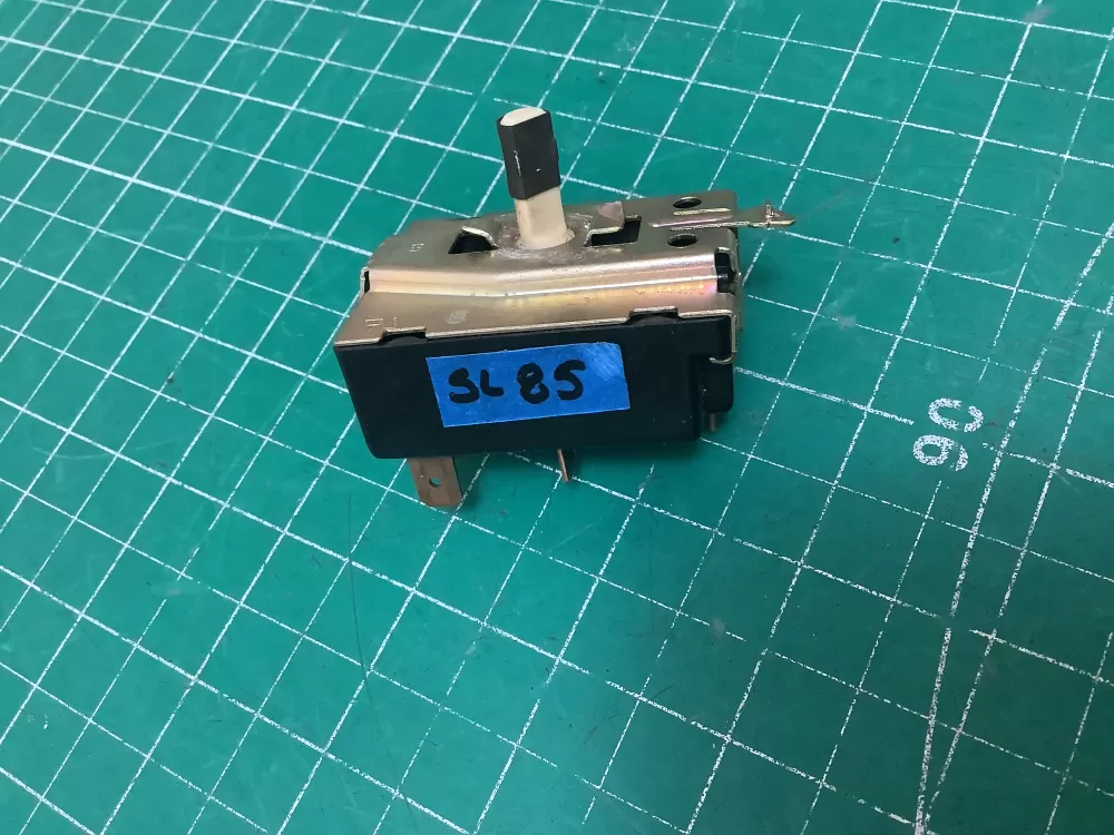 Frigidaire 131858100C Washer Temperature Switch AZ223438 | SLA85