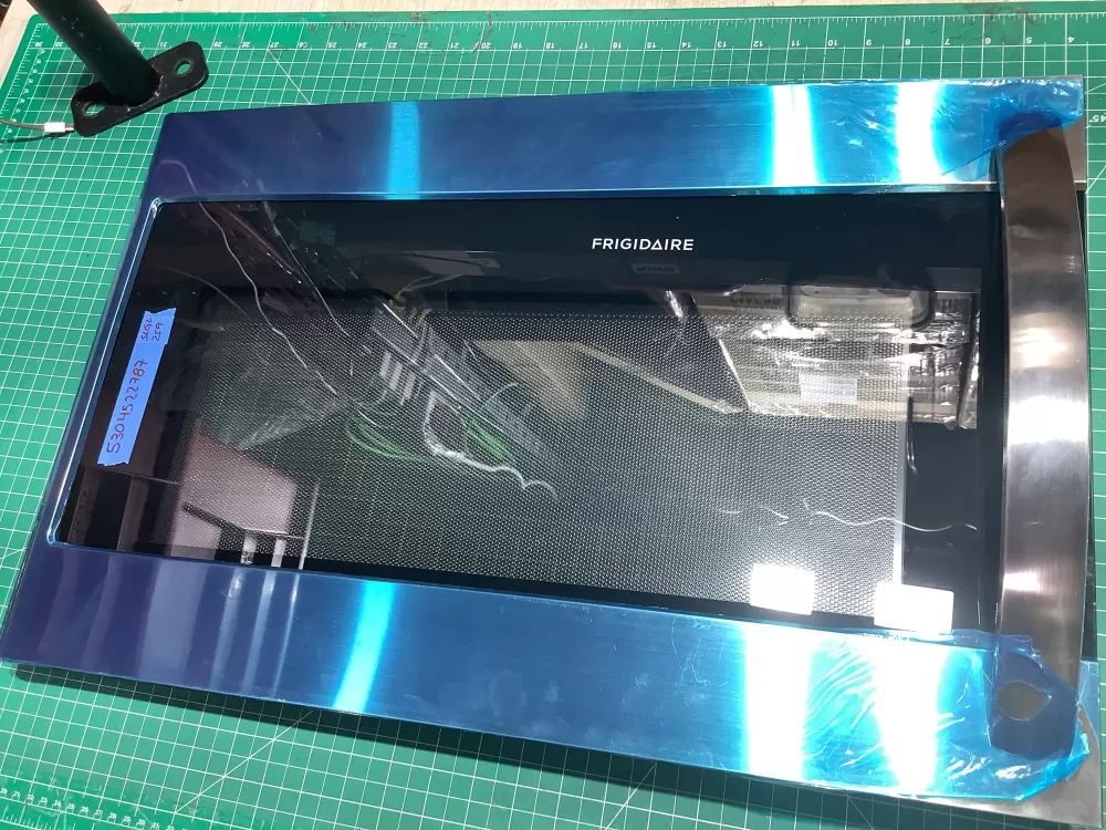 Frigidaire 5304522787 Range Oven Microwave Door Assembly AZ151833 | SL259