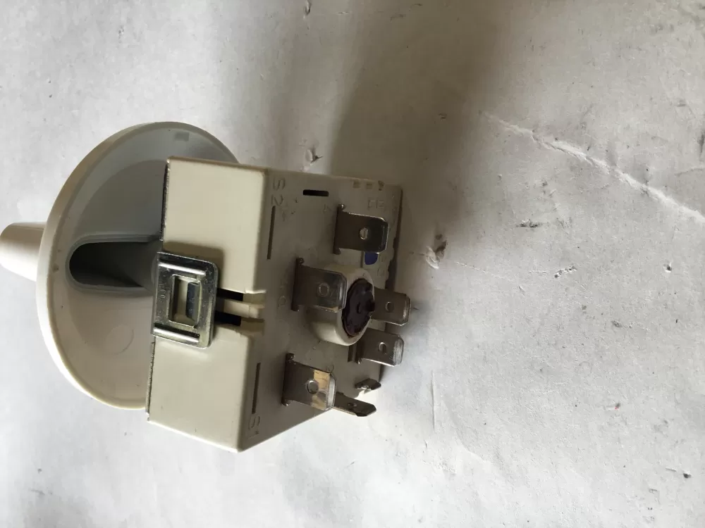 Kenmore 903097 9010 Range Infinite Switch AZ149407 | SL215