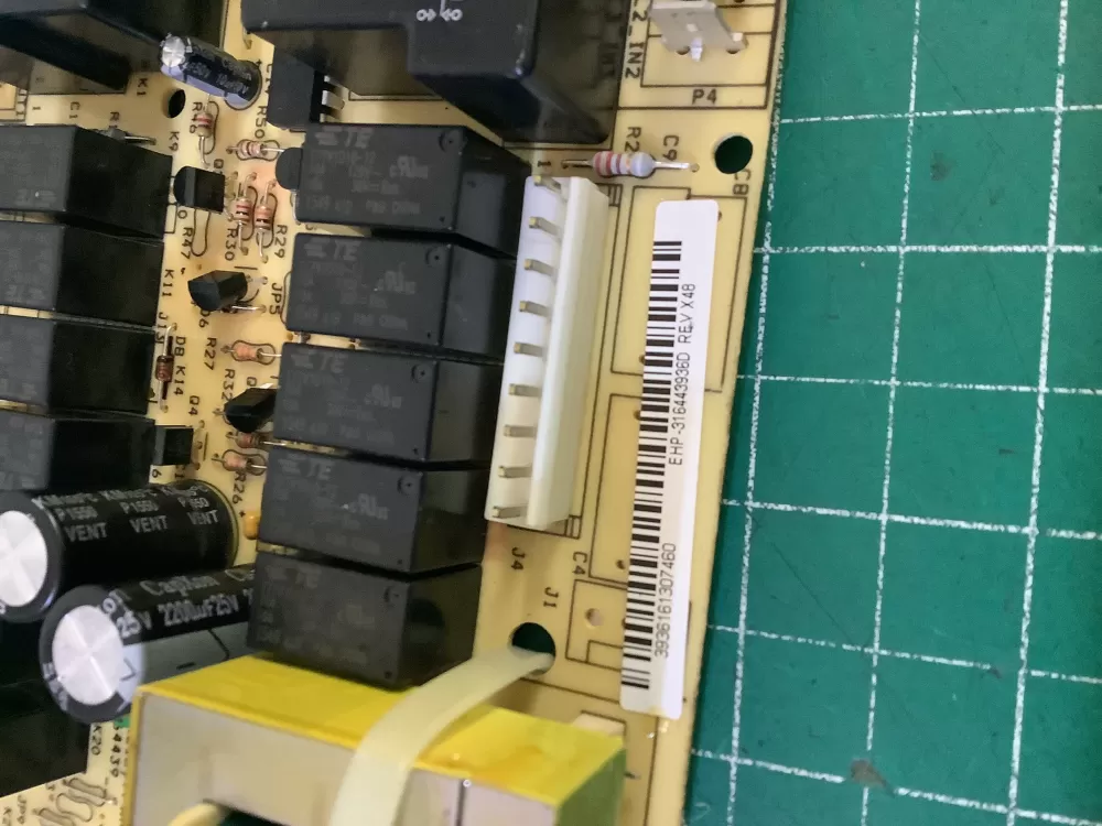 Electrolux 316443936 Wall Oven Control Board AZ203376 | NR329