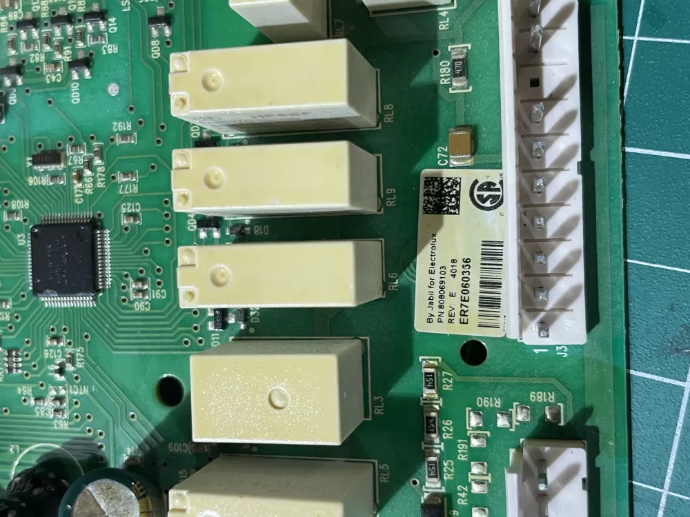 Frigidaire 5304522756 808069103 Refrigerator Control Board AZ190143 | Wm820