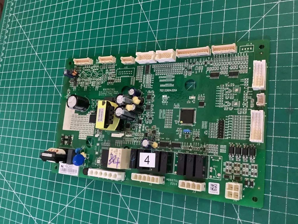 GE  197D8524G001  Refrigerator Control Board