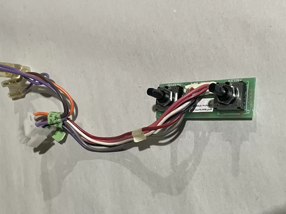 GE 197D2803G008 Refrigerator Control Board AZ188778 | Wm1526
