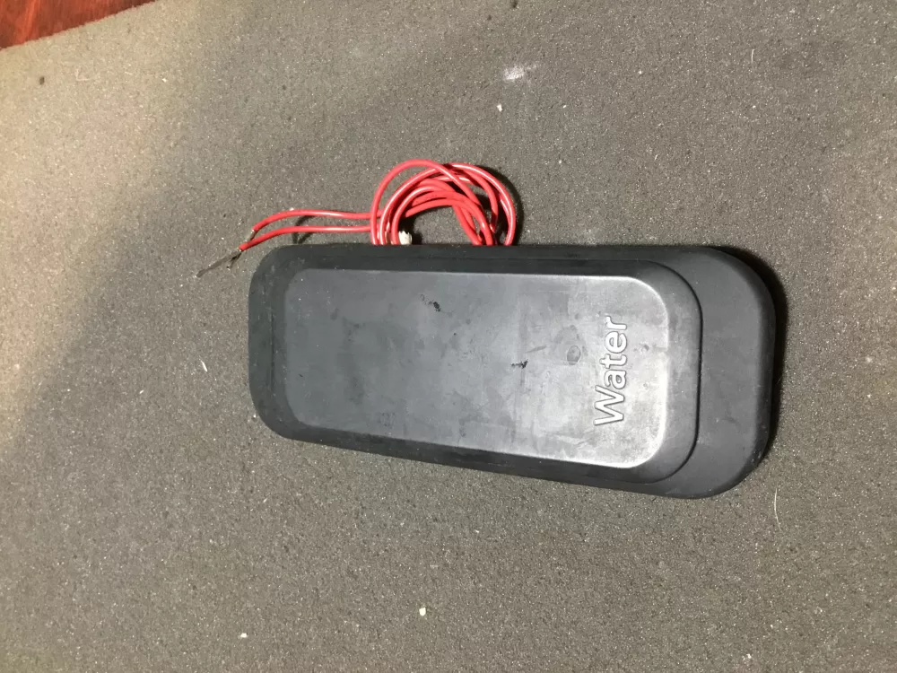 Jenn Air  Kitchen Aid 122490009  2305306GE  2305306GN  2305307GE  2305307GN  W10133603 Refrigerator Dispenser Actuator Pad