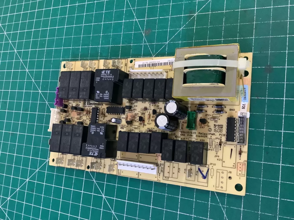 Electrolux 316443936D Oven Control Board