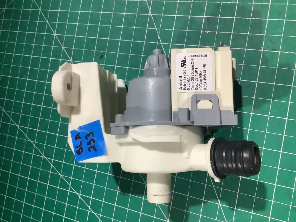 Electrolux 132115811 Washing Machine Drain Pump AZ136122 | SL253