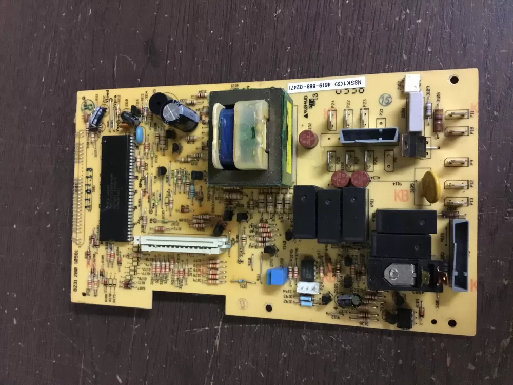 Whirlpool  Maytag 4619-688-02471 Microwave Control Board