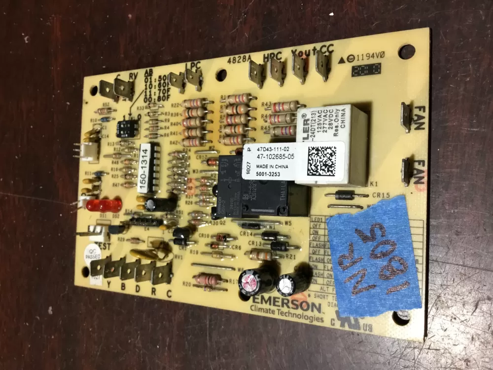 Emerson 47 102685 05 47d43 111 02  d43 Control Board AZ73432 | NR1805