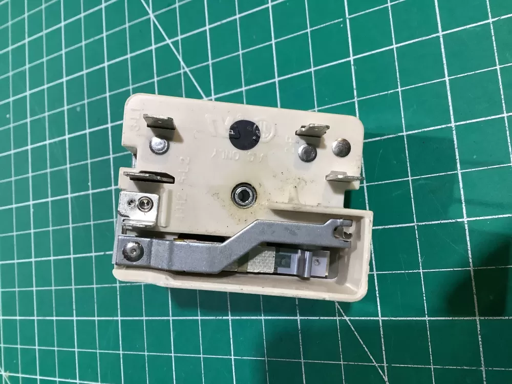 GE Hotpoint Wb24t10029 Range Switch Infinite AZ143246 | SL168