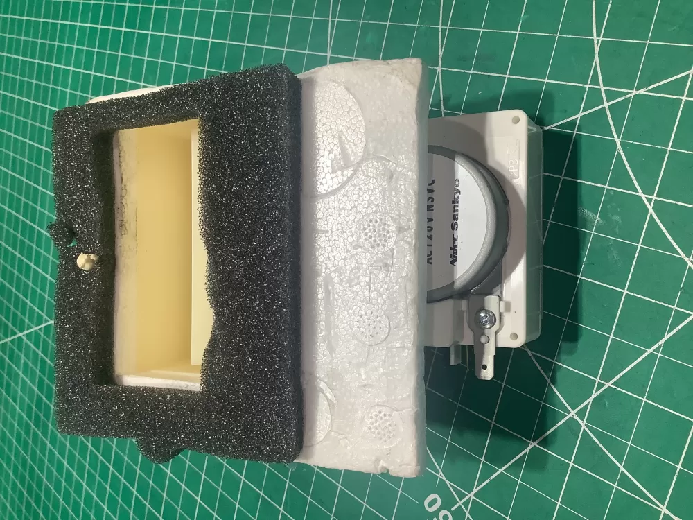 Frigidaire 242303001 Refrigerator Damper Motor Control  AZ168879 | SL232