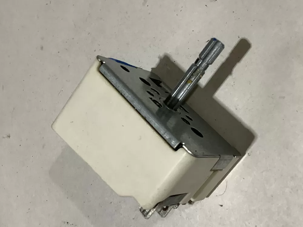 GE Kenmore WB24T10012 Surface Element Switch AZ103055 | Sl74