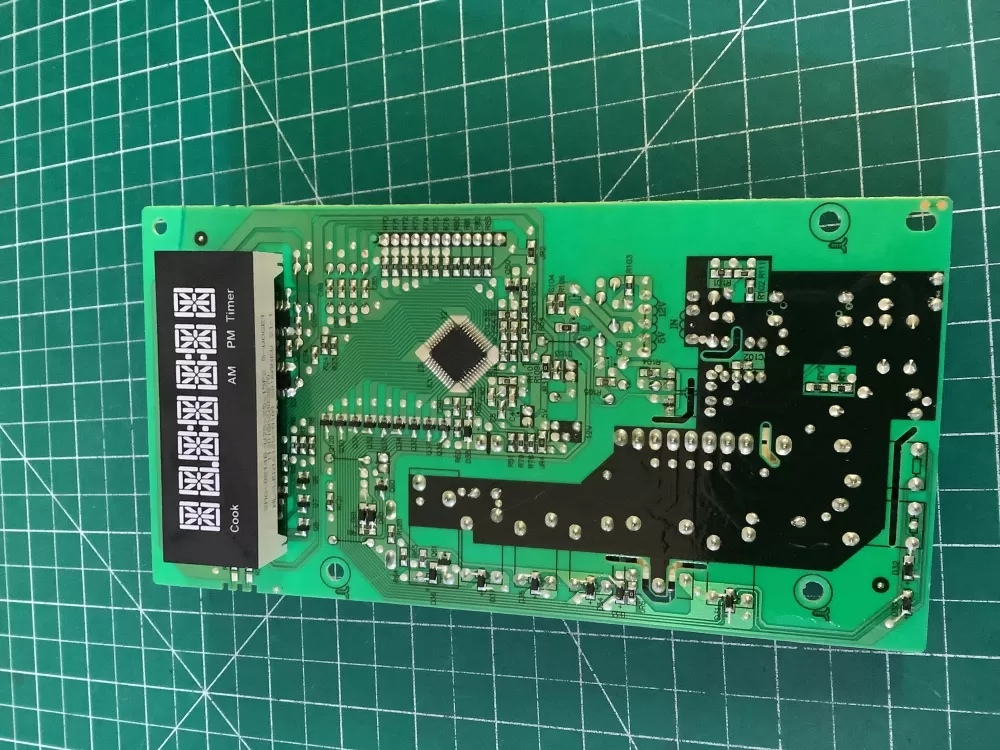 GE MD12001LB EMLAAGE-04-K 17170000008243 Microwave Control #