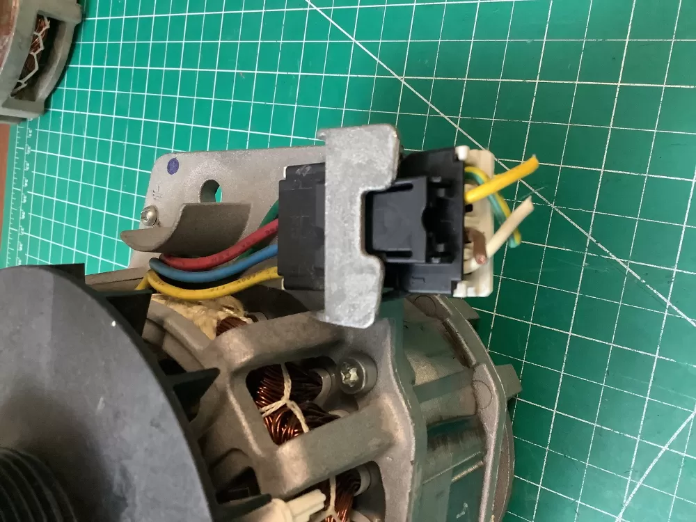 GE 290D1182 Washer Drive Motor AZ213534 | SLA354