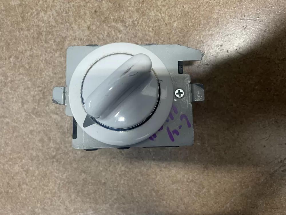 Frigidaire 131850900 Dryer Timer AZ14705 | KM1341