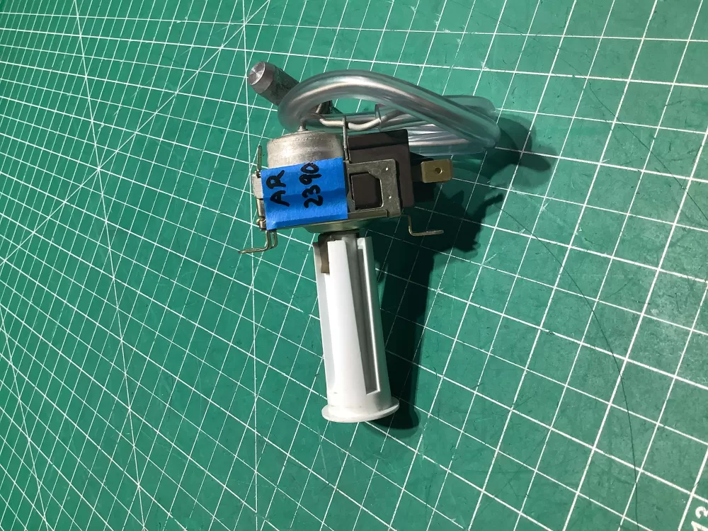 WR9X491 3ART5VC131 Cold Control Thermostat AZ144856 | AR2390
