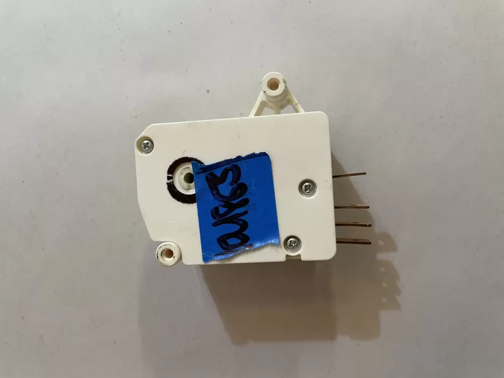 GE 162D6022P25 Defrost Timer 120V 10A Refrigerator  TMDJX45RE9 AZ145382 | KM863