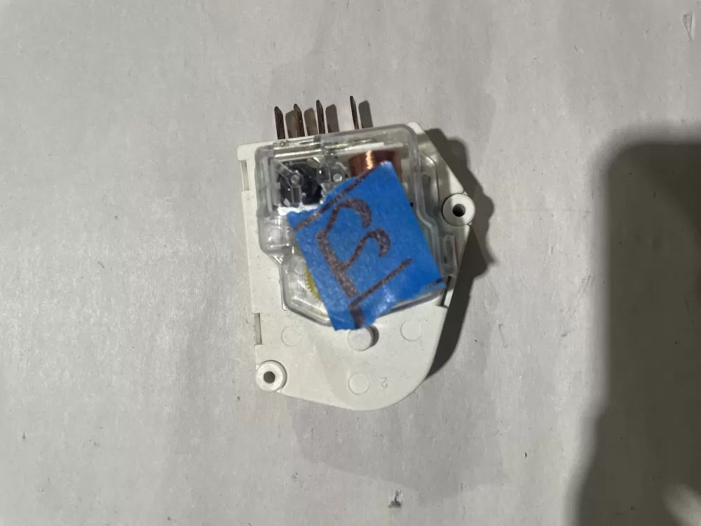 1236 1D5A Refrigerator DBZC Defrost Timer AZ186427 | KM733
