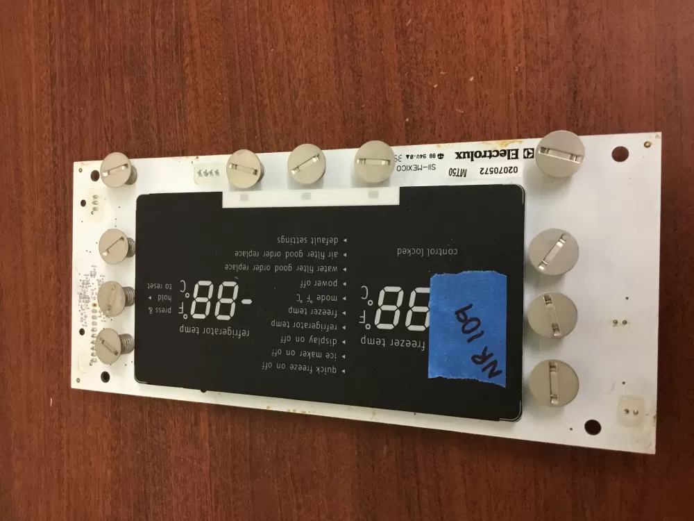 Frigidaire 242209702 Refrigerator Control Board AZ33241 | NR109