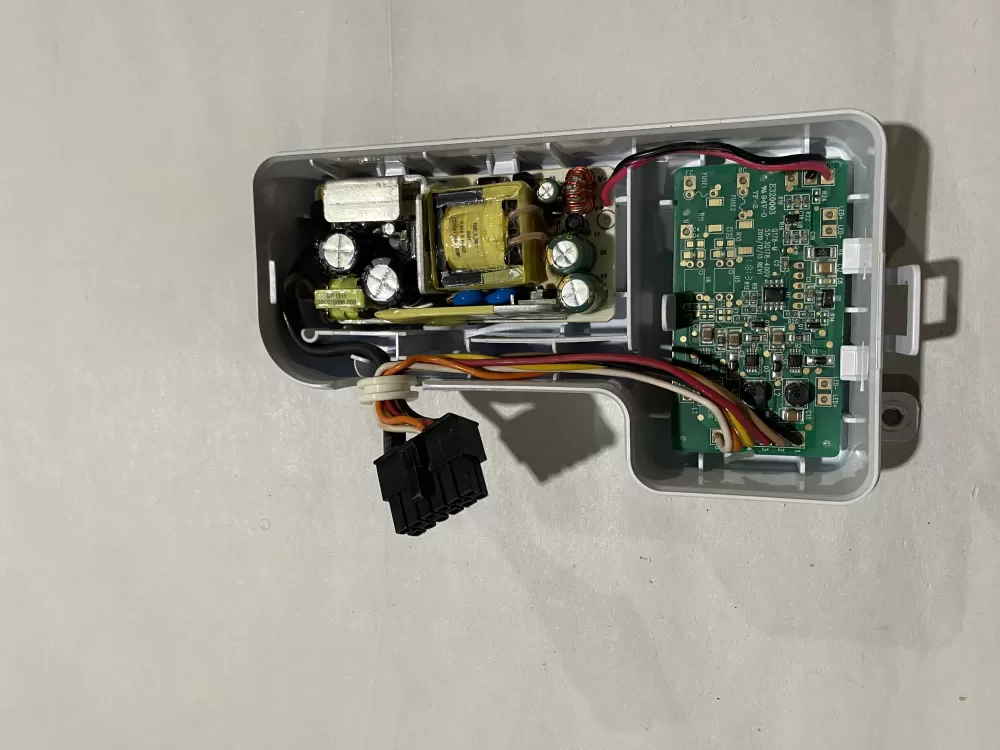 Kenmore  Whirlpool  Jenn-Air  KitchenAid W11038857  AP6039992  W10292715  W10356137  WPW10292715  WPW10356137  4461798  PS11773197  W10724241 Refrigerator Inverter Control Board