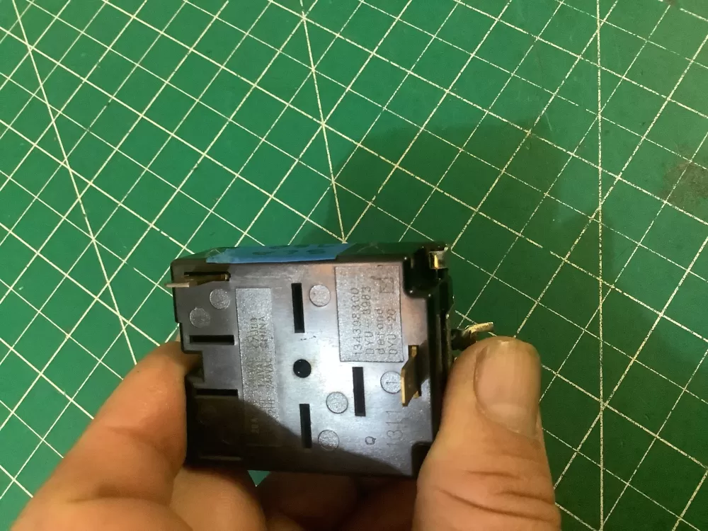 Kenmore 131447800 Dryer Crosley Gibson Start Switch AZ199238 | SL160