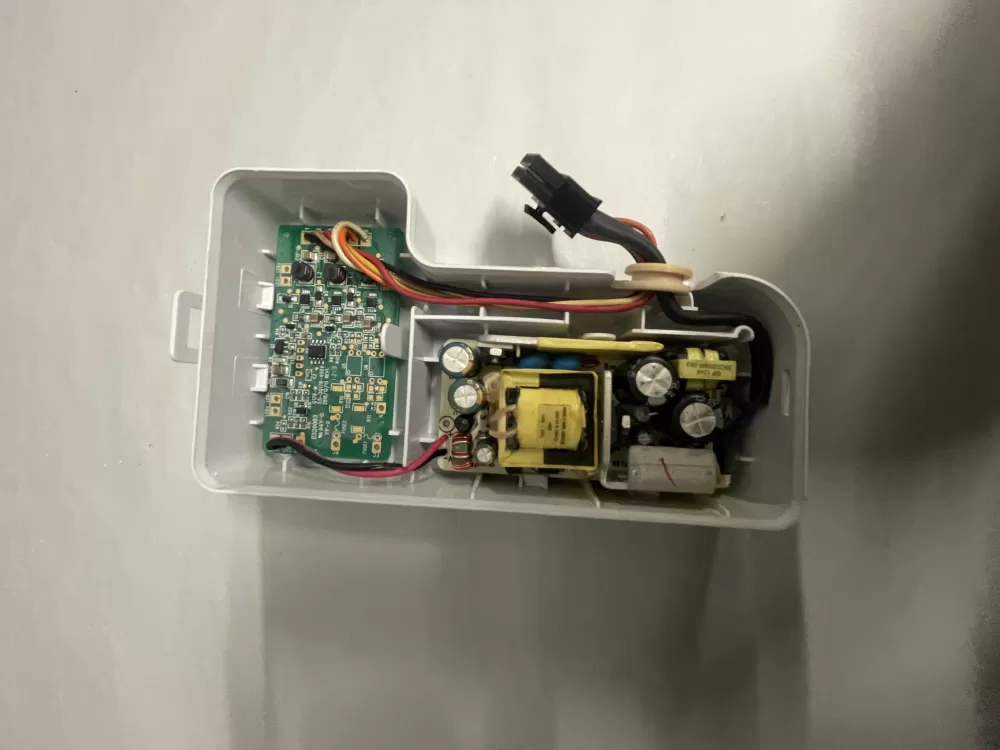 Kenmore  Whirlpool  Jenn-Air  KitchenAid W11038857  AP6039992  W10292715  W10356137  WPW10292715  WPW10356137  4461798  PS11773197  W10724241 Refrigerator Inverter Control Board