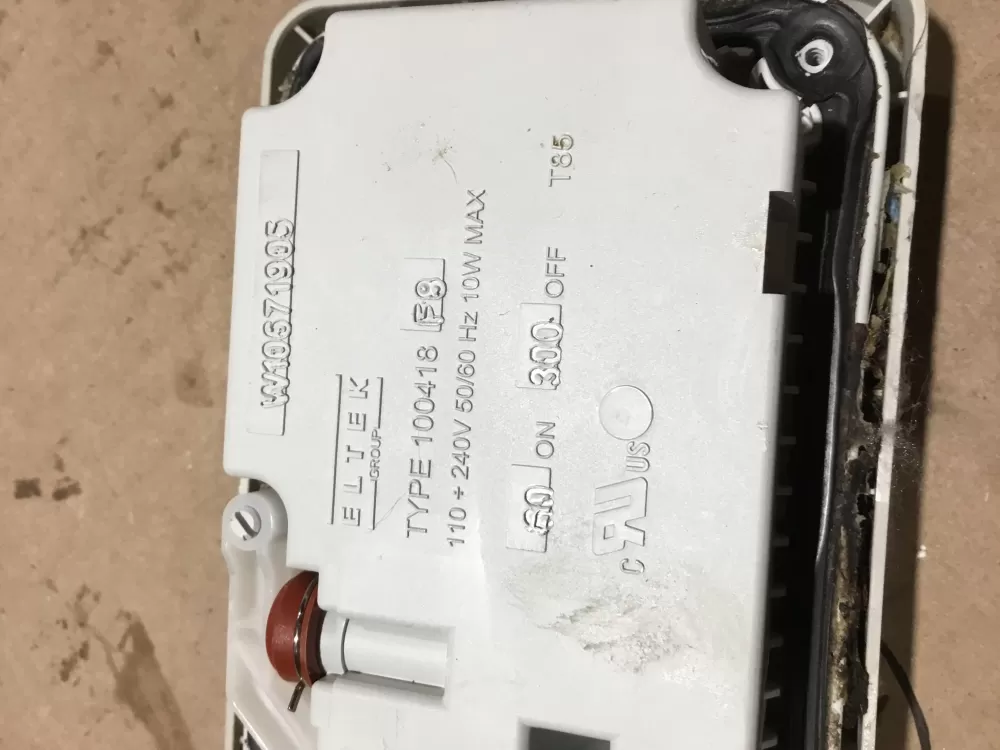 3AXD50000034576 10041895 Dishwasher Soap Dispenser Assembly